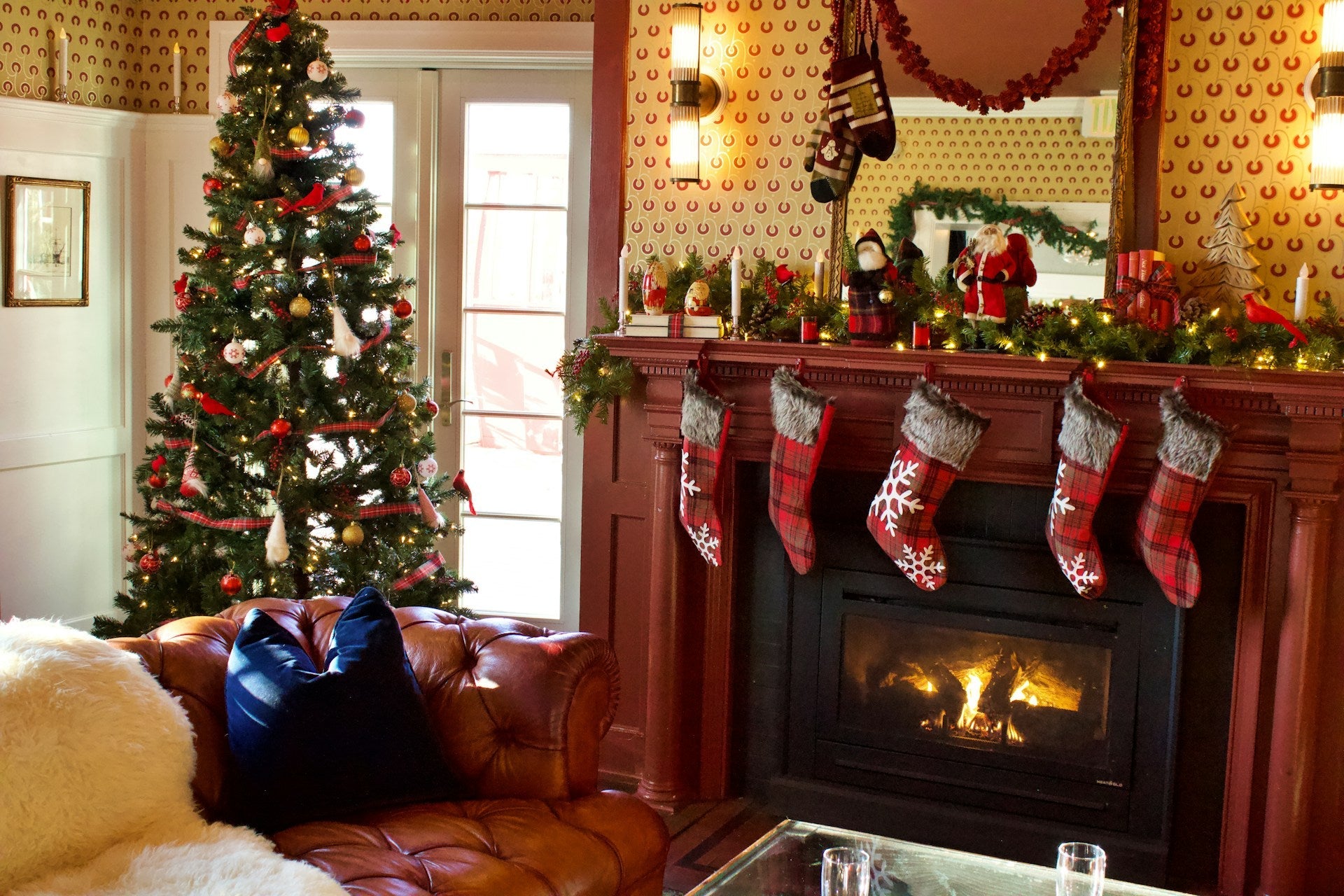 Holiday Hosting Made Easy: Smart and Simple Solutions for a Stress-Free Season
