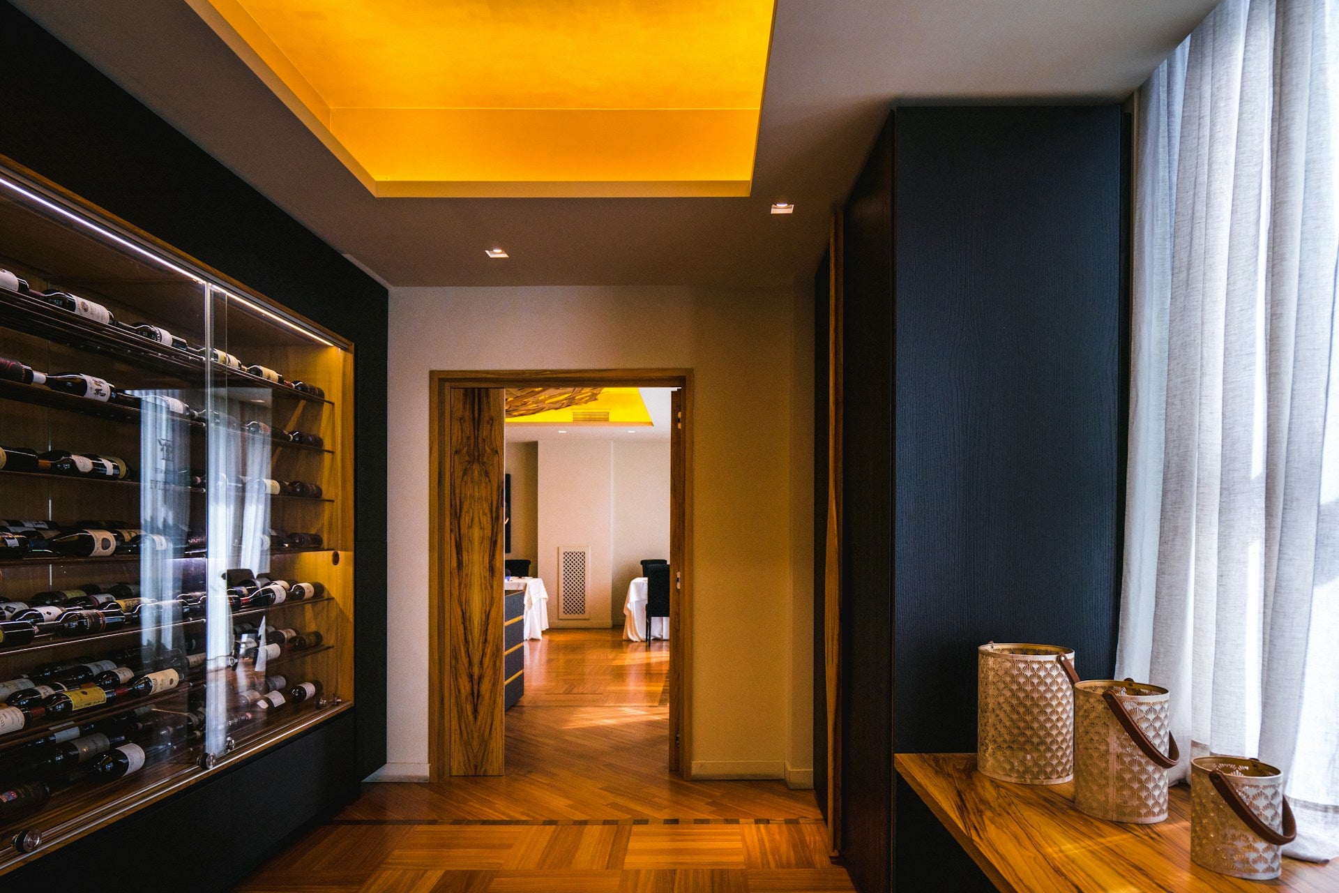 How to Keep Linoleum Floors Spotlessly Clean