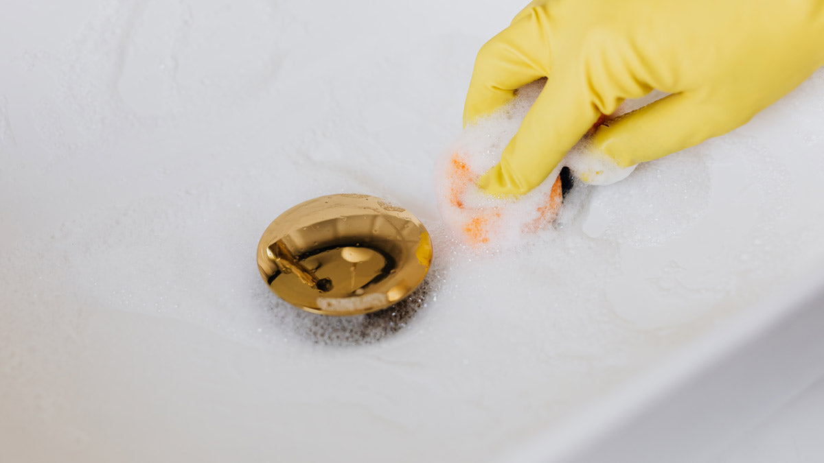 how to clean hard water stains