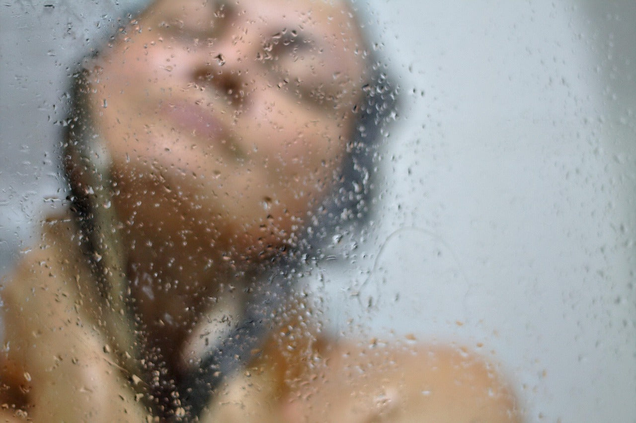 Smarter Showering: A Simpler, Cleaner Routine for Healthier Skin & Hair