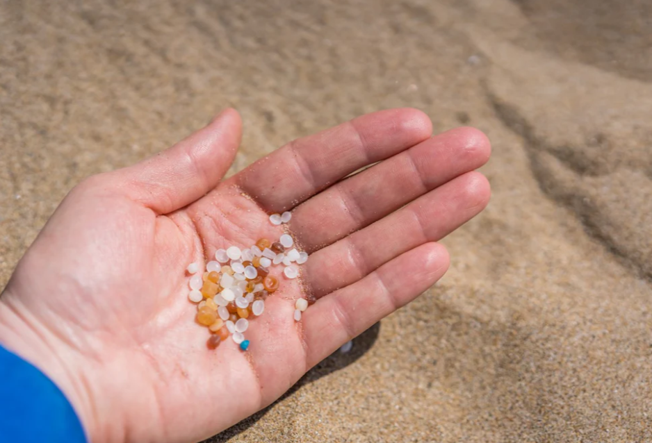10 Ways to Avoid the Use of Microplastics