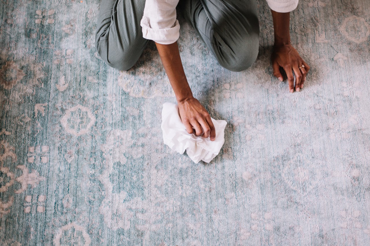 A Step-by-Step Guide to Removing Stains from Carpets