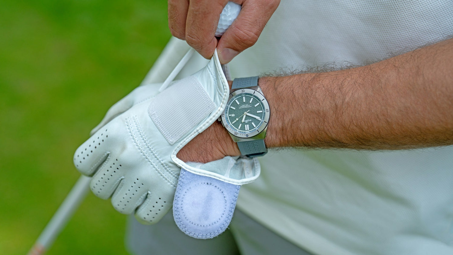 How to Clean Your Golf Gloves