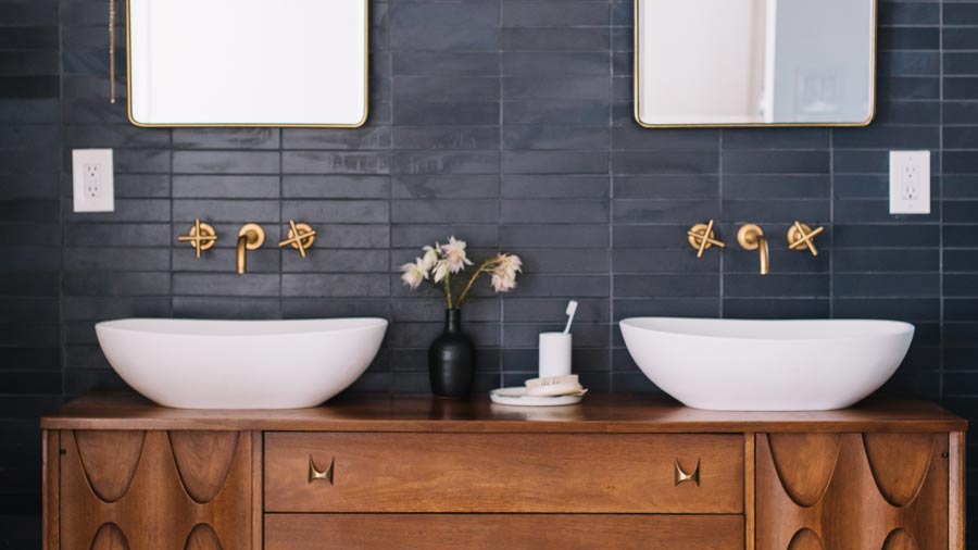 10 Essential Accessories You Need In Every Bathroom